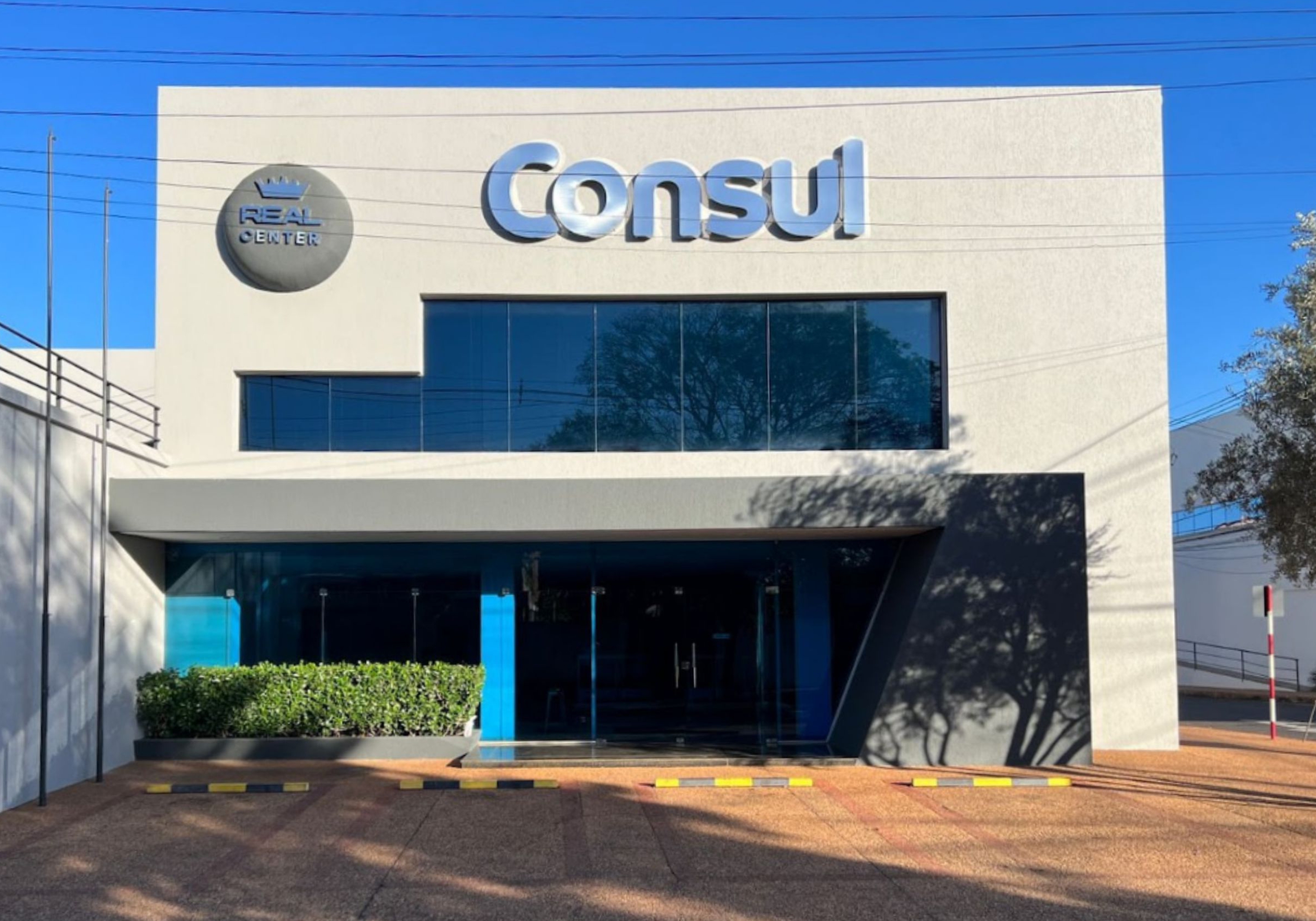 Real Center Show Room Asunción – Av. RI12 De Mayo