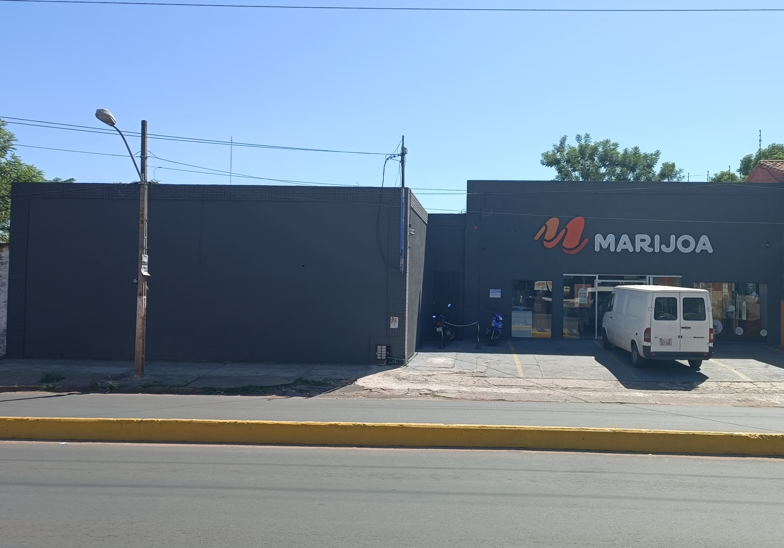 Tienda Marijoa – Av. Cacique Lambare